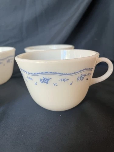 Set Of 4 Vintage Pyrex 8 oz Coffee Cups Mugs Milk Glass Blue Flowers