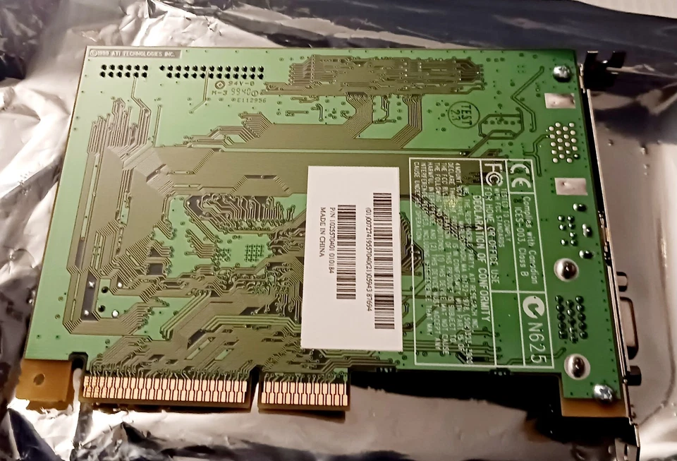 ATI Rage 3D LT PRO 8MB AGP Graphics Card PN: 109-55700-01 - Image 2 of 3