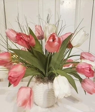 Tulip centerpiece, dining centerpiece, summer floral centerpiece, pink floral