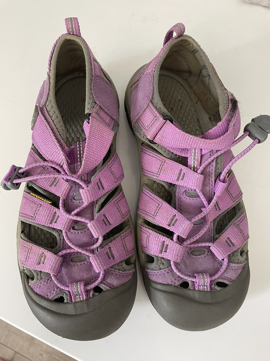 Girls Ladies KEEN Newport H2 Lilac Purple Water Shoes Sandals Size Youth