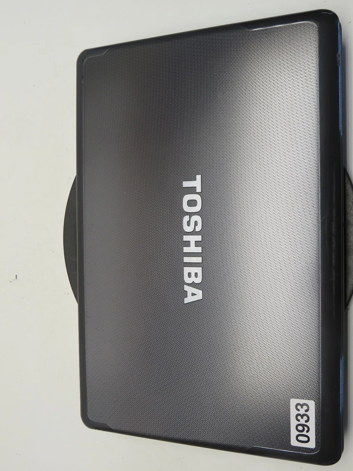 Toshiba Satellite A665-S6050 Intel Core i3 M350 2.27GHz 4GB NO HDD No Batt - Image 2 of 4