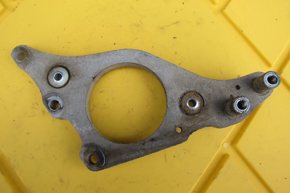 Yamaha IT250 1977 soporte de montaje Foto 3 de 4