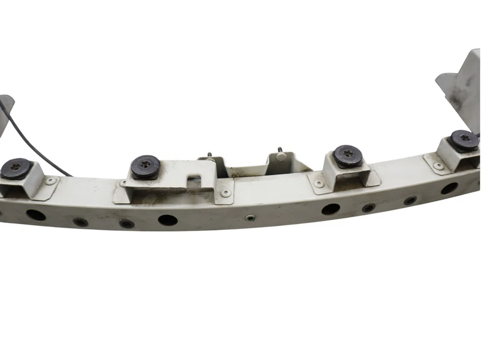 Barra de amarre de soporte de núcleo superior para radiador Maserati Ghibli 14-17 673008133 OEM Foto 4 de 4