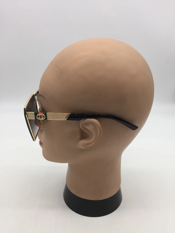 Gucci Women's Full Rim Gold Frame Trendy Sunglasses 52-16-145 Green Lenses - Image 4 of 4