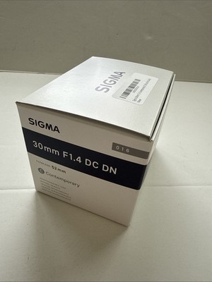 NEW Sigma 30mm f/1.4 DC DN Sony E Mount Lens   Brand New Sharp Fast Prime