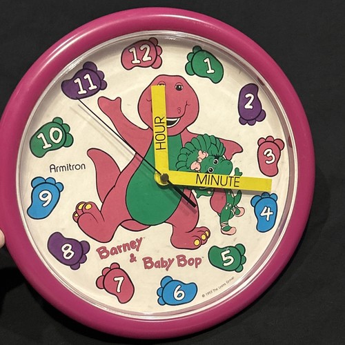 Vintage 1993 Barney & Baby Bop 10"  Armitron Wall Clock  Lyons Group  WORKS W8