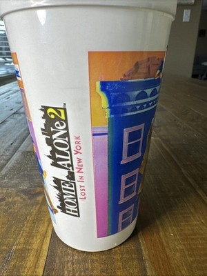 1992 Hardee's Home Alone 2 Lost in New York Souvenir Cup