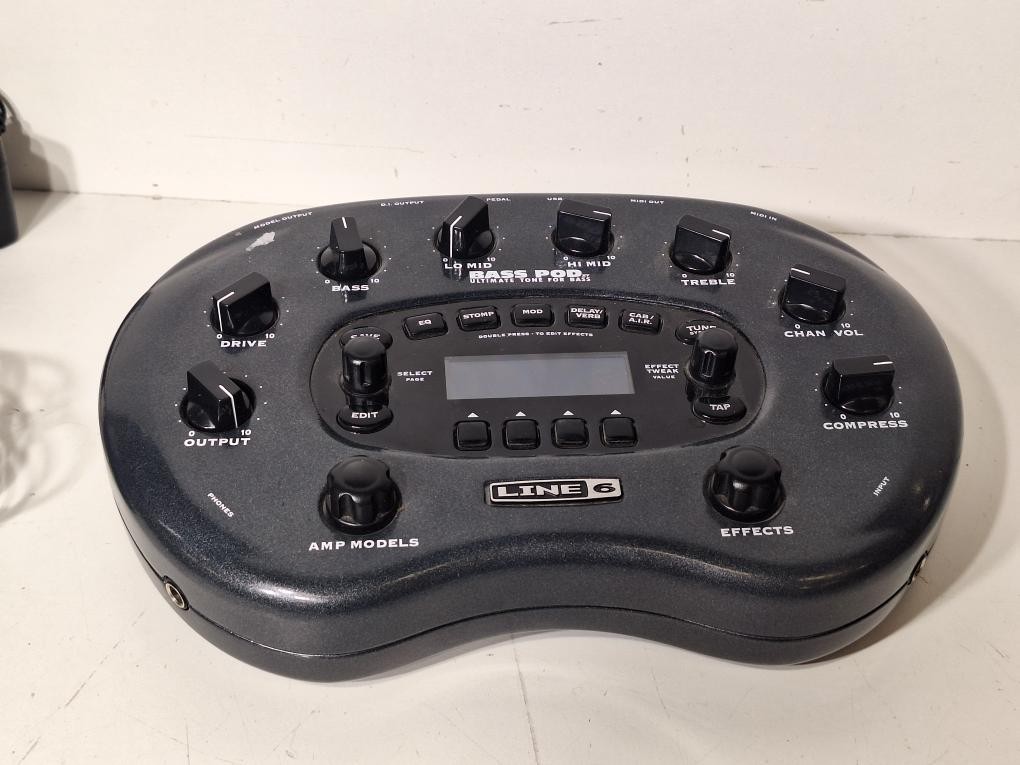 その他 LINE6  POD XT Line 6 POD xt Multi-Effect and Amp Modeler | Reverb