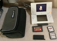 Nintendo DS Lite White USG-001 w/stylus charger/Filler 4 Games