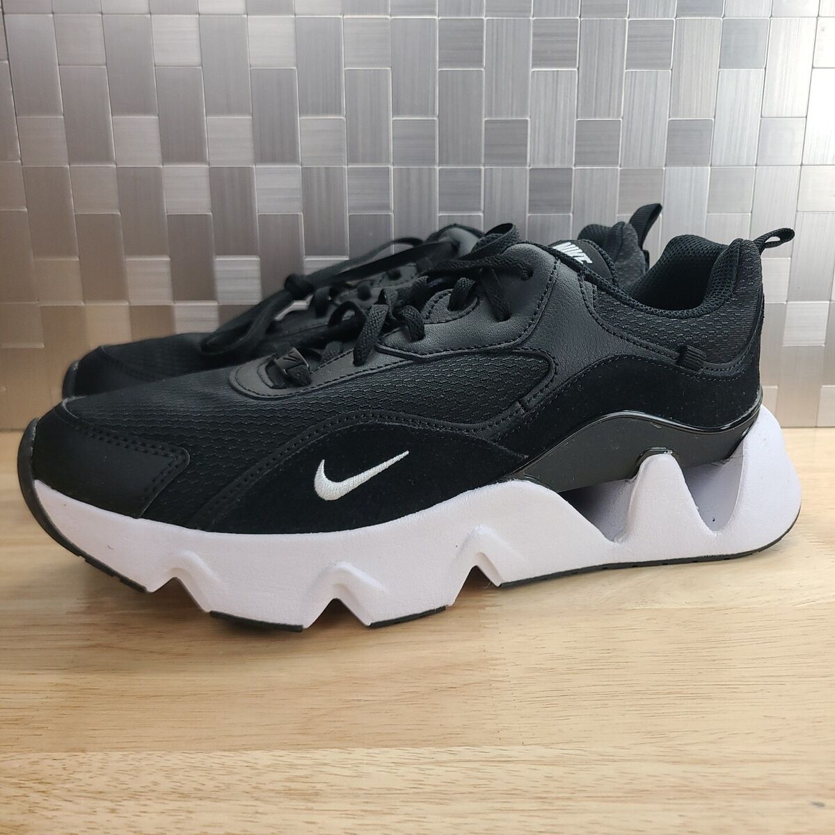 Nike RYZ 365 II 2 Chunky Black White Casual Lifestyle Womens Nike RYZ 365 II 2 Chunky Black White Casual Lifestyle Womens