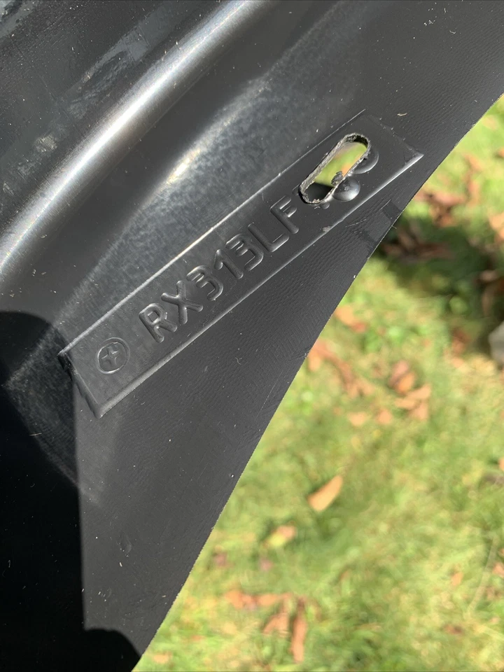 Lund F-250 read RX313S Rivet Style 4Pc Fender Flares 2008-2010 F-350 Pick Up** Foto 4 de 4