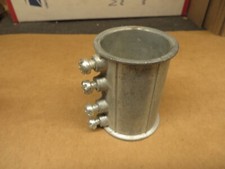 EMT CONDUIT SET SCREW COUPLING 1-1/2" x 2-1/2" NOS