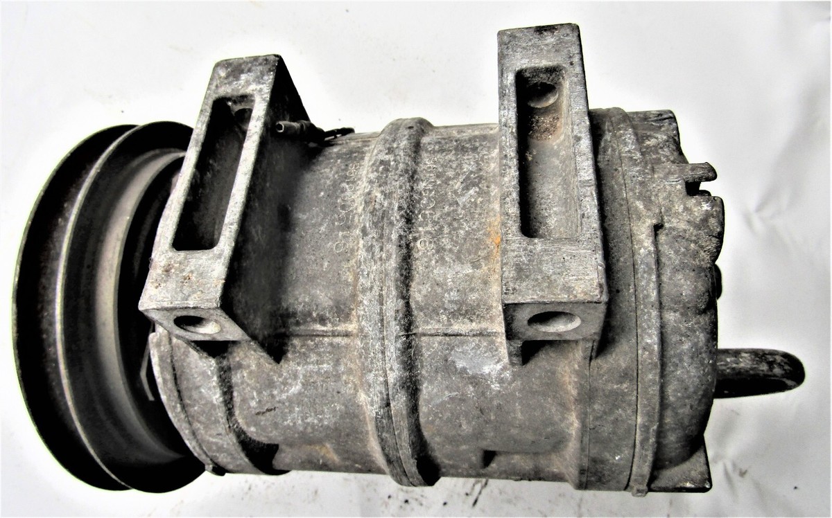 Mazda Bongo Engine R2 Diesel OEM S67361-450B air conditioner