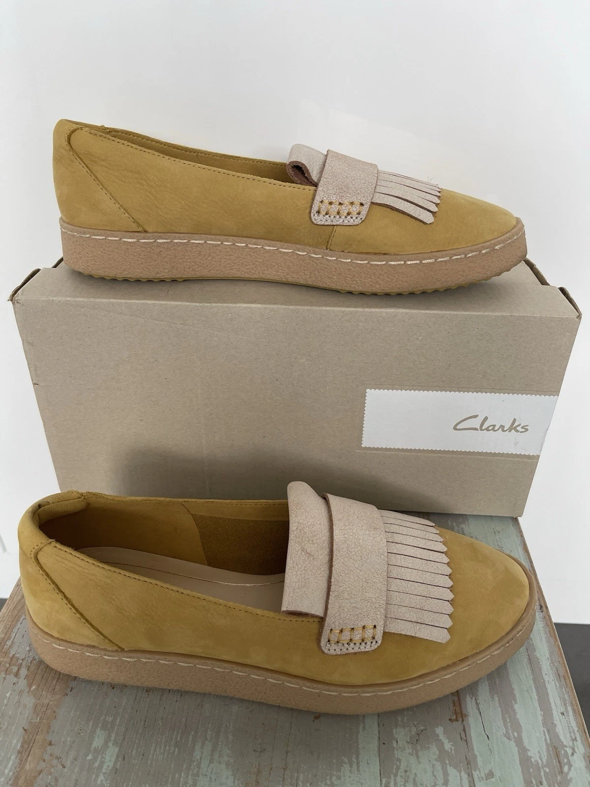 Scarpe mocassini Clarks donna Lillia Lottie gialli scamosciati taglia UK 5 5 EUR 39
