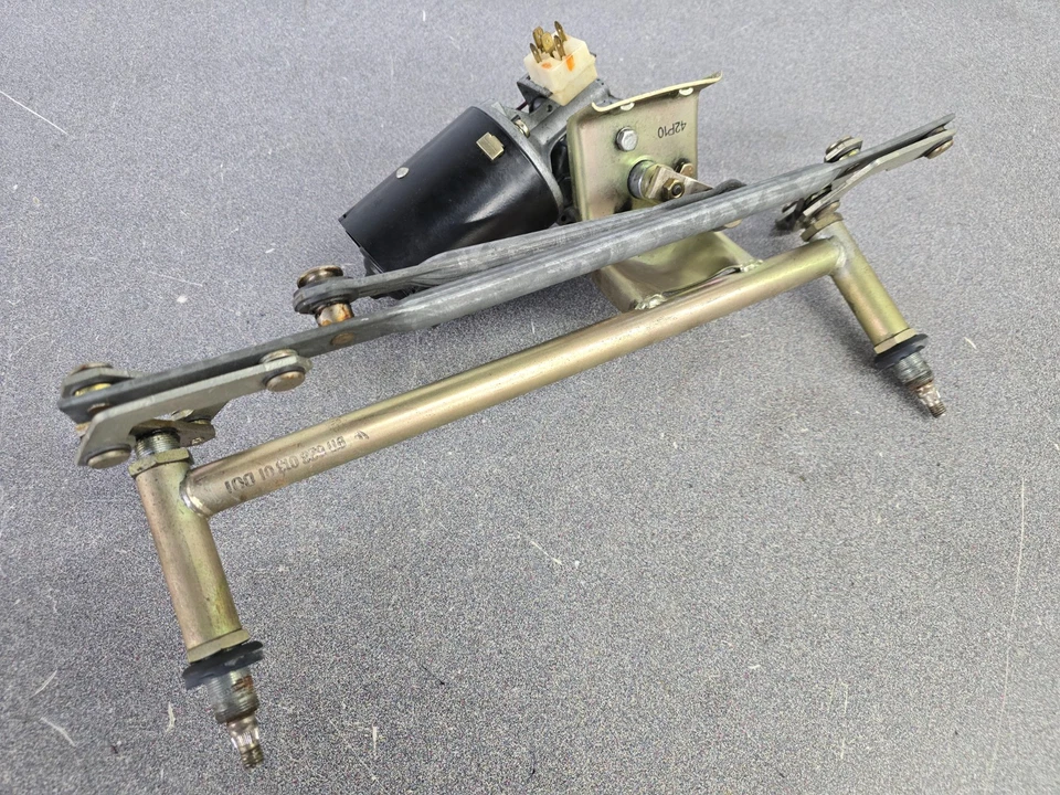 MUY BONITO CONJUNTO DE MOTOR LIMPIAPARABRISAS LIMPIAPARABRISAS ORIGINAL PORSCHE 911 Y TRANSMISIÓN Foto 4 de 4