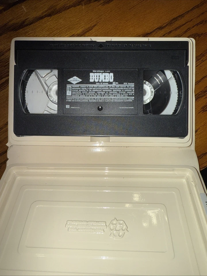 🔥RARE - Disney 'BLACK DIAMOND' Dumbo - VHS - RARE❗👀 — 第 3/3 张图片