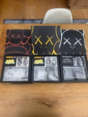 kaws kubrick set x3 Bushaltestelle Nummer 1/3/5 Medicom Spielzeug