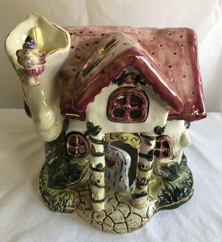 Vintage Kimberly Designs 2001 Tea Light House "Welcome"  8"x9 "Shiny Glossy  NEW