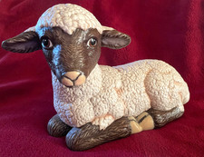 BEAUTIFUL HAND PAINTED VINTAGE 12" REALISTIC SITTING BABY LAMB SHEEP FIGURINE