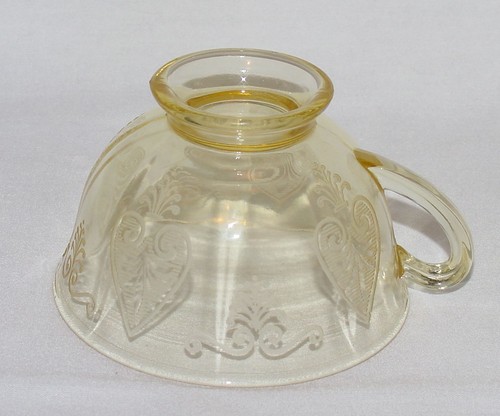 PERFECT Vintage Yellow Fostoria "TROJAN" Etched Footed CUP ONLY! - Picture 2 of 2