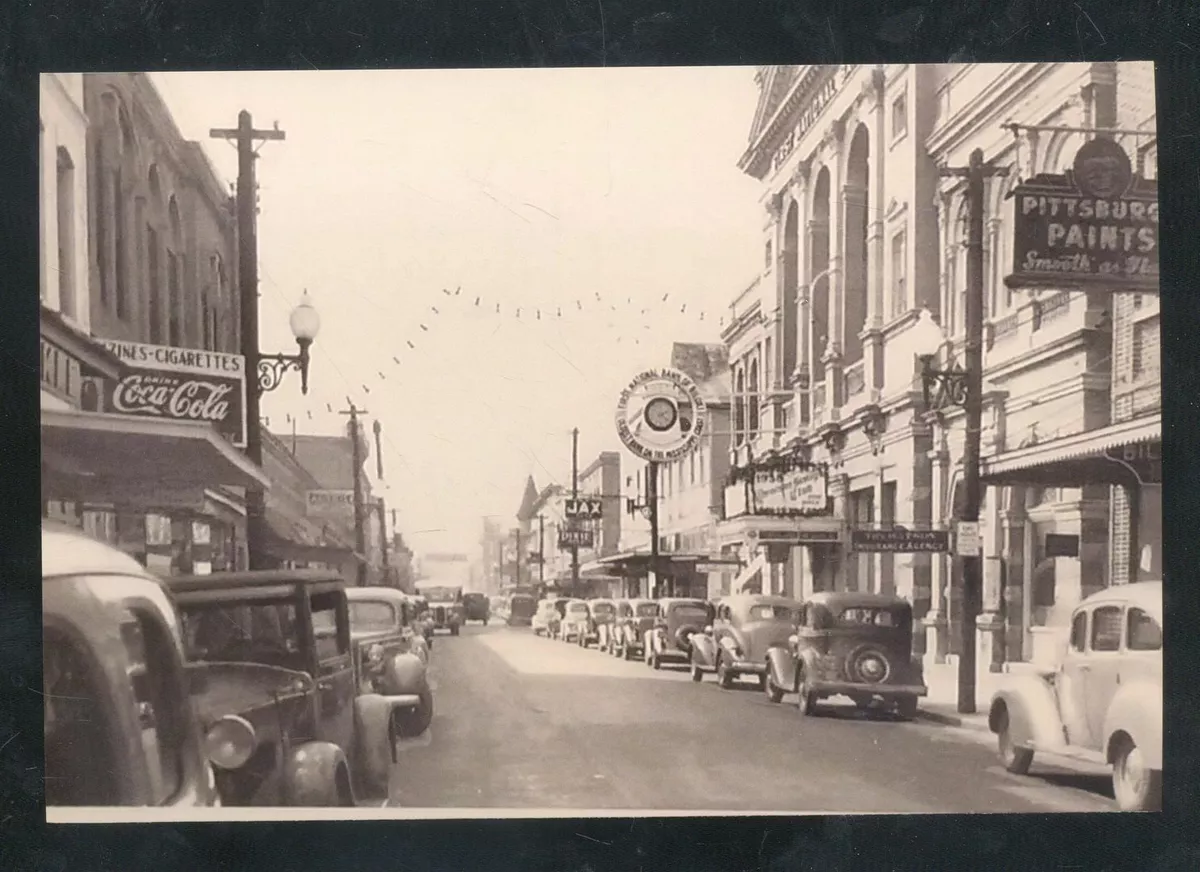 REAL PHOTO BROOKHAVEN MISSISSIPPI DRUG STORE ADVERTISING POSTCARD COPY CARS