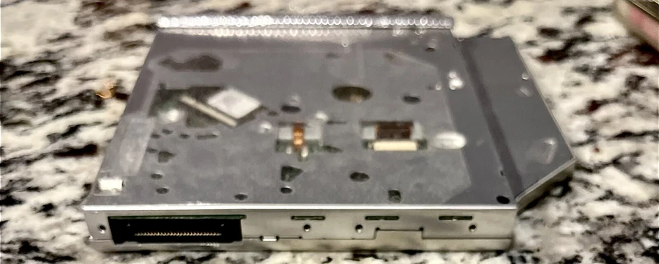 Apple Laptop iBook Super Drive CD-ROM DVD/RW Optical Combo 8221A 678-Tested - Image 3 of 4