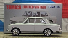 TOMICA LV-205a 1965 DATSUN BLUEBIRD 1600SSS 1:64 SCALE LIMITED VINTAGE SERIES