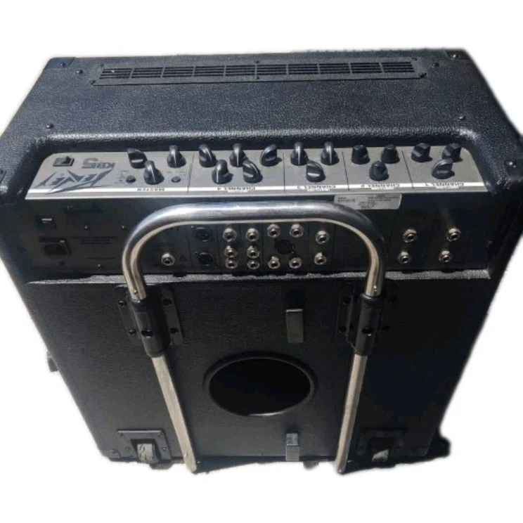 Amplificador de teclado Peavey KB5 4 canales Foto 2 de 2