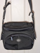 Tamarac Medium Sized Camera Gadget Bag Front Side  Rear Pockets