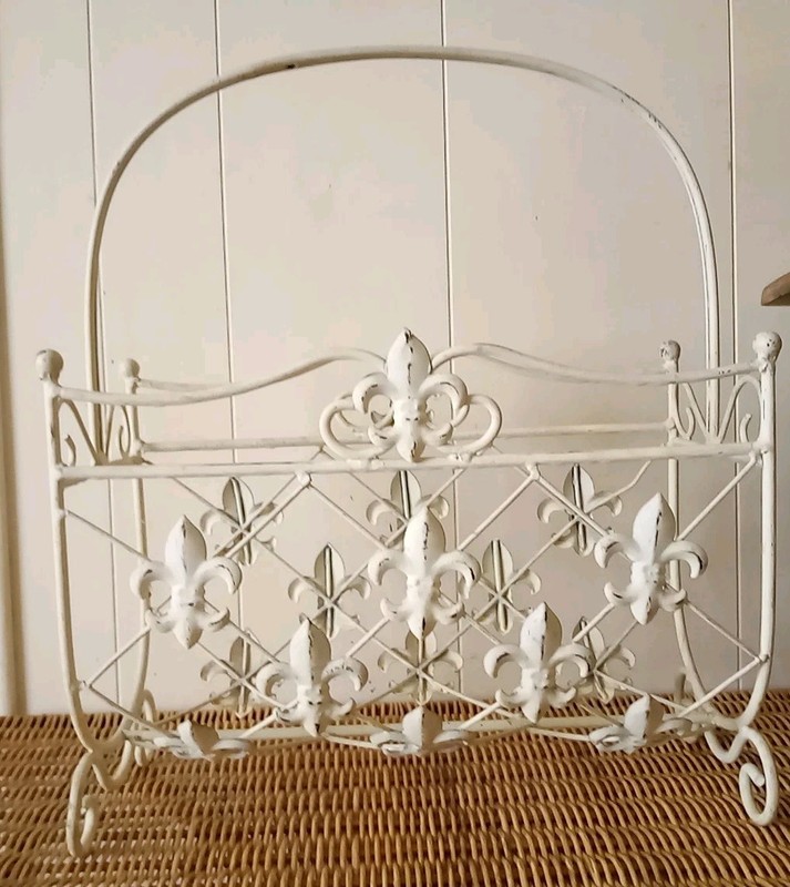 Vintage Metal Magazine Fleur-de-lis Design Shabby Chic 15"x7"x18"