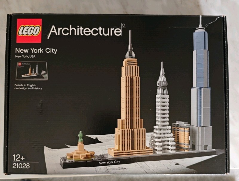 LEGO Architecture 21028 New York City Set - Retired, New but Box Has Been Opened