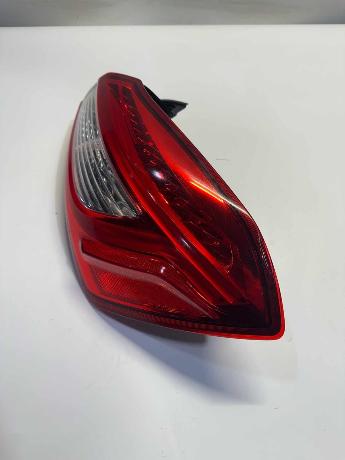 14 MASERATI GHIBLI Tail Light Lamp Passenger Right
