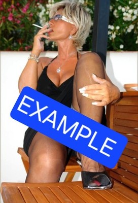 Vollbusige reife Oma rauchende Frauen sexy Erotik Kunst Dessous Akt 8x6 Fotodruck