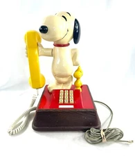Vintage Peanuts Snoopy Woodstock Phone Push Button Telephone Landline Dial 1976