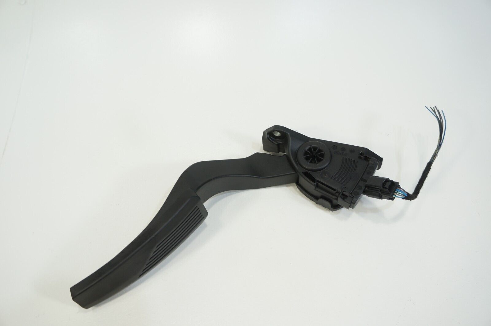 14-20 Maserati Ghibli Levante Gas Accelerator Throttle Pedal OEM 04861714AF