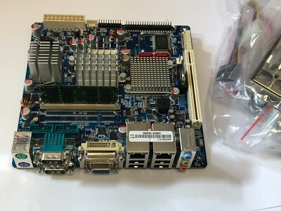 BCM IX945GSE Intel Atom N270 2GB RAM