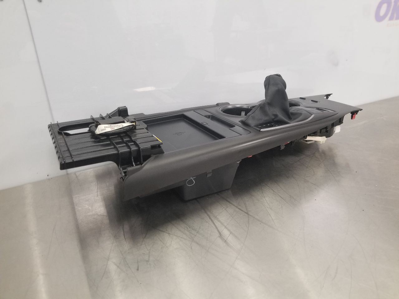 23 2023 TOYOTA CAMRY XSE FRONT CENTER FLOOR CONSOLE FINISH PANEL ONLY 