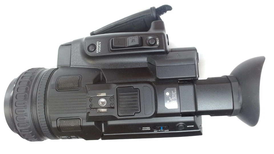 JVC GY-HM250u HD 4k Live Streaming Camcorder - Image 3 of 4