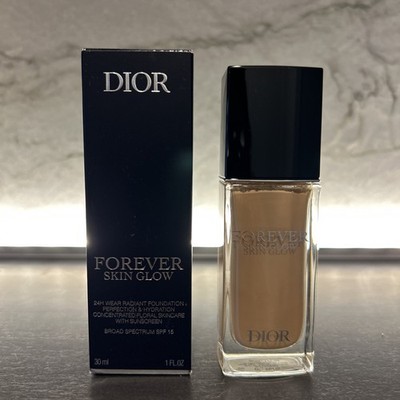 Dior Forever SKINGLOW 24H Wear Radiant Foundation SPF 15 Shade 3.5N Exp: 05/26