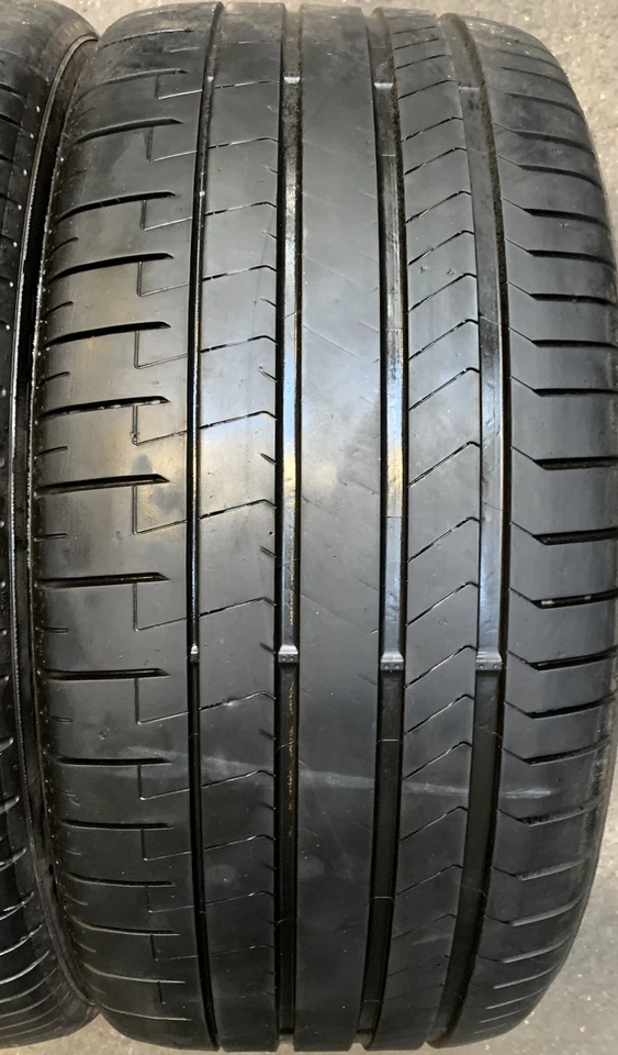 2 Sommerreifen Pirelli Pzero TM AO PZ4 285/35 R23 108Y RA967 - Bild 2 von 3