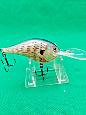 RAPALA, MULTI-COLORED CRANKBAIT, DIVES TO 16FT, SUPER LOOKING FISHING LURE.