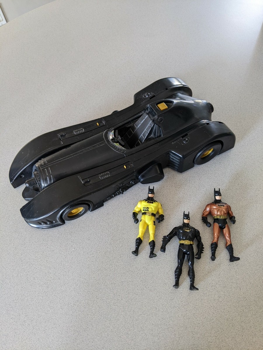 Batman Returns Kenner 1991 Batmissle Batmobile & Action Figures (3