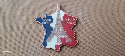 map of France Paris Eiffel tower tourist souvenir fridge magnet