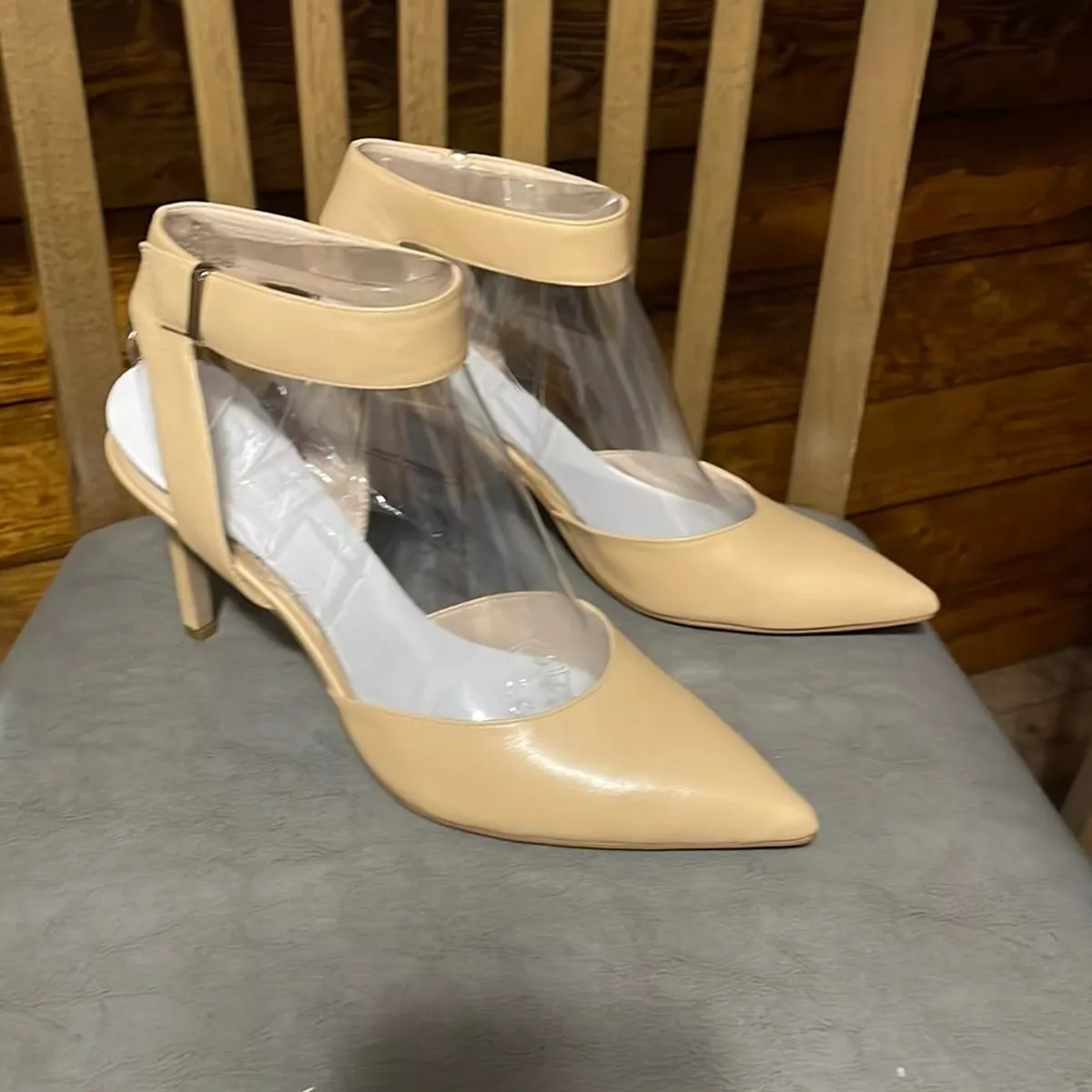 Cream hotsell small heels