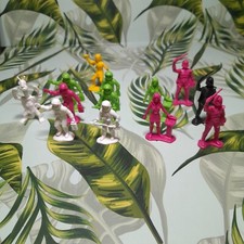 Vintage 70s Tim Mee Galaxy Laser Space Team Astronauts Aliens Plastic Figures 12