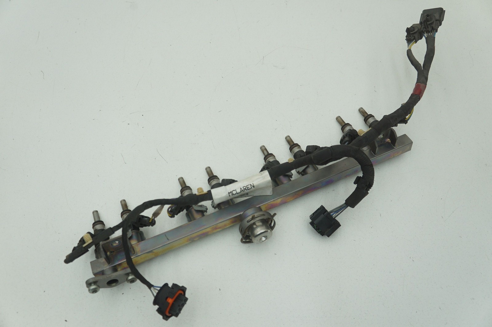 McLaren GT 2022 LEFT Fuel rail P/N 14FA006CP