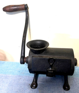 Vintage Hand Crank Cast Iron Table Tobacco Chopper Shredder Grinder