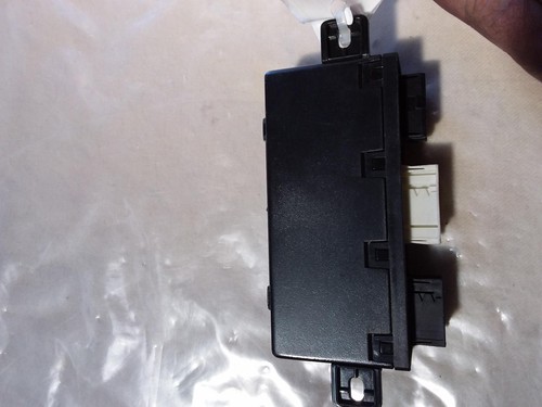 BMW 5 SERIES E39 05/96 - Left Front Door Module 61358378772.9