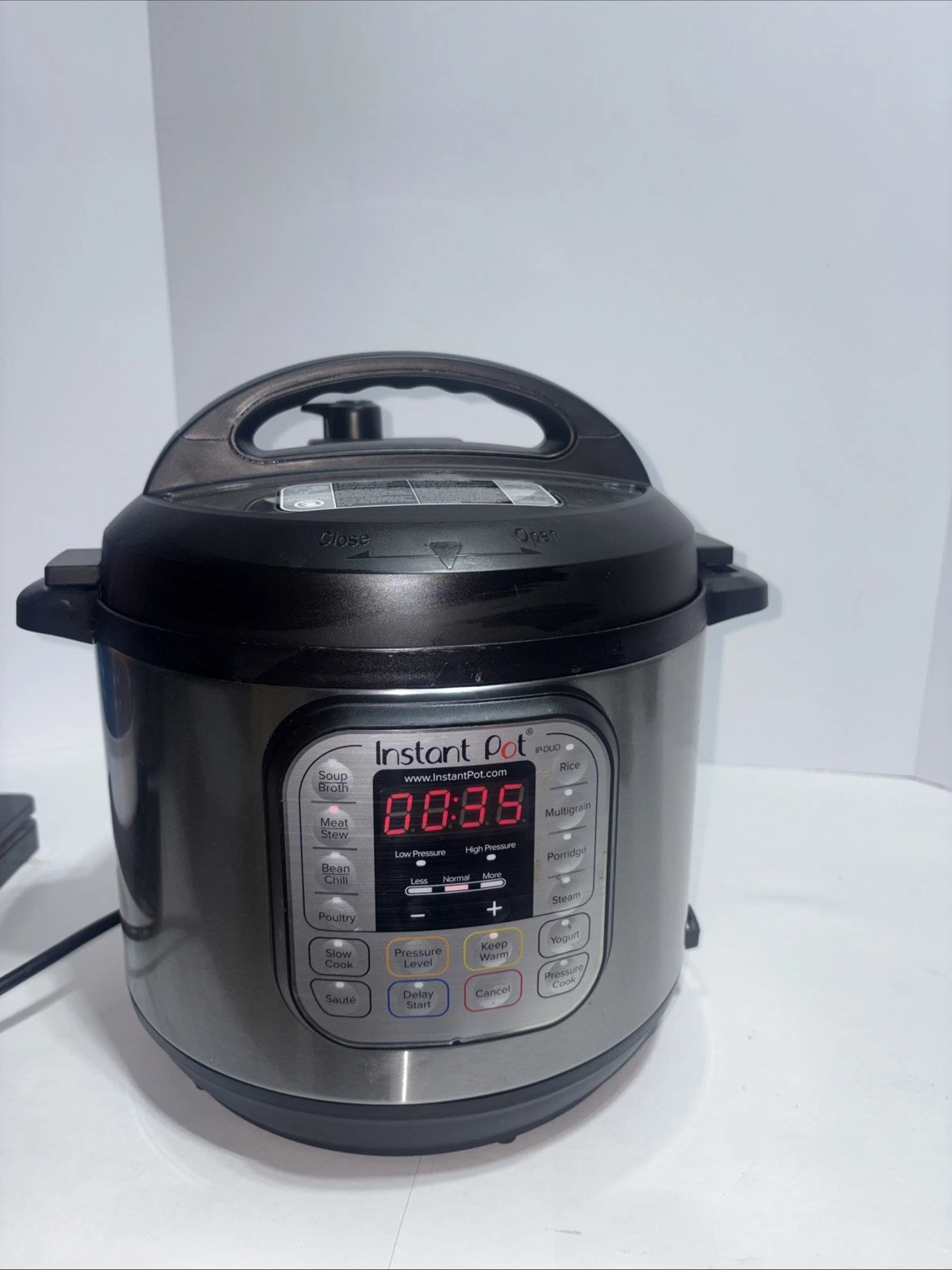 Instant Pot Duo 7-in-1 Electric Pressure Cooker, 6 Quart