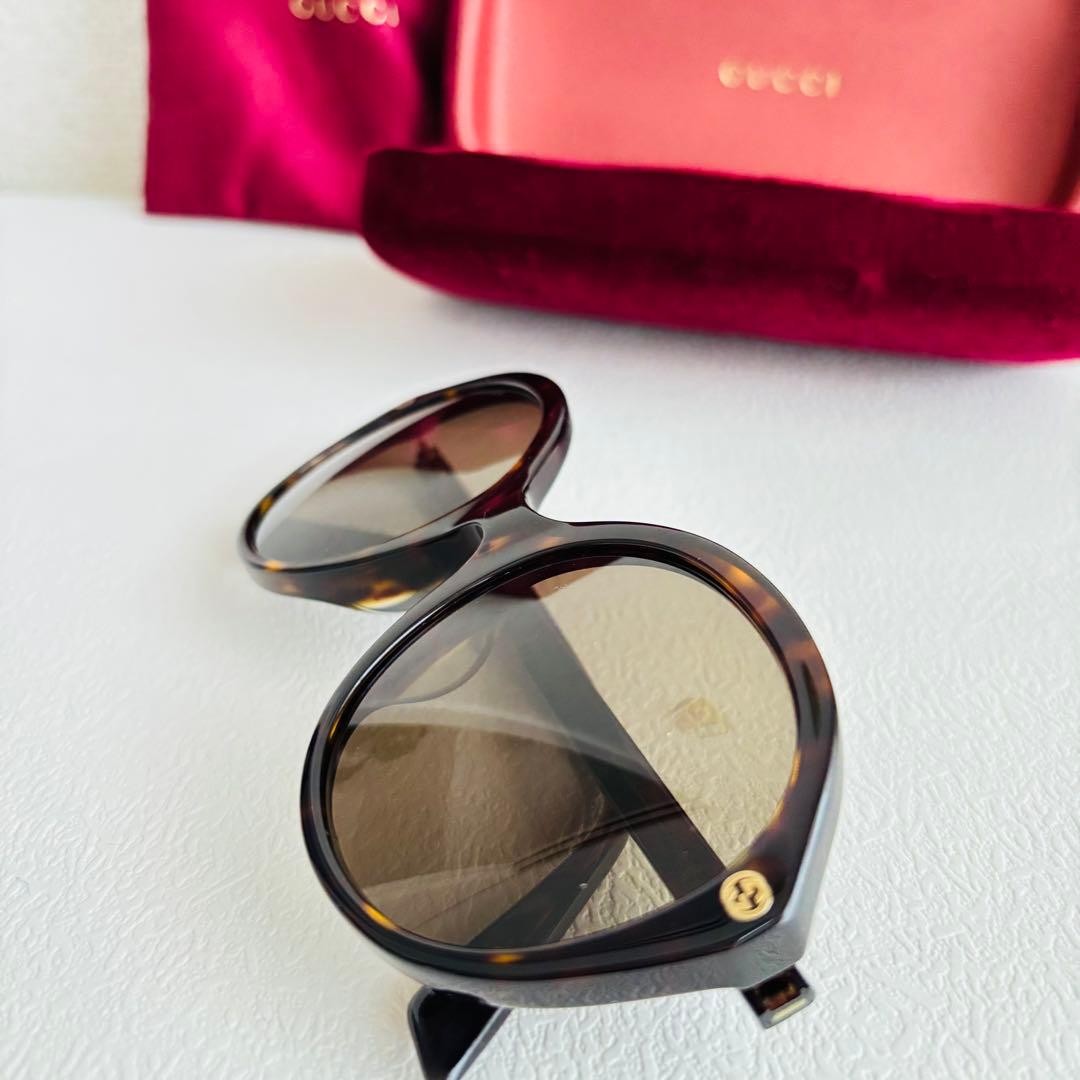 Gucci Sunglasses Tortoiseshell Pattern Made In It… - image 3